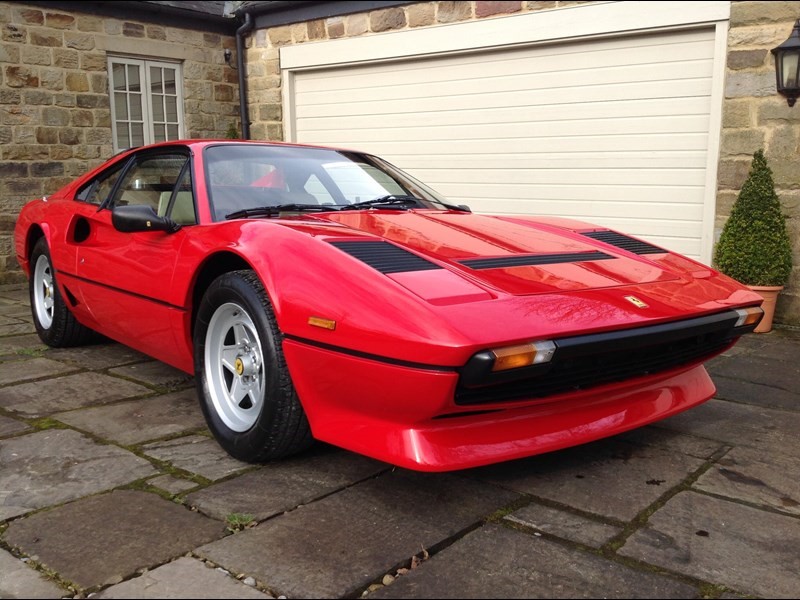 Феррари 208 GTB