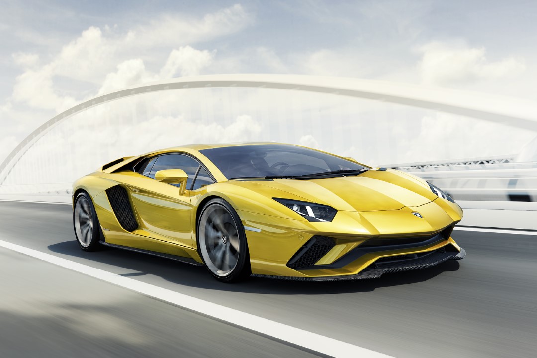 Lamborghini Aventador LP 740-4 S