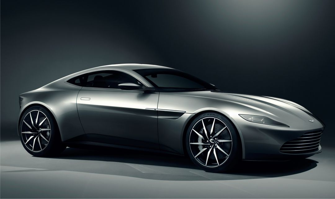 Aston Martin DB10