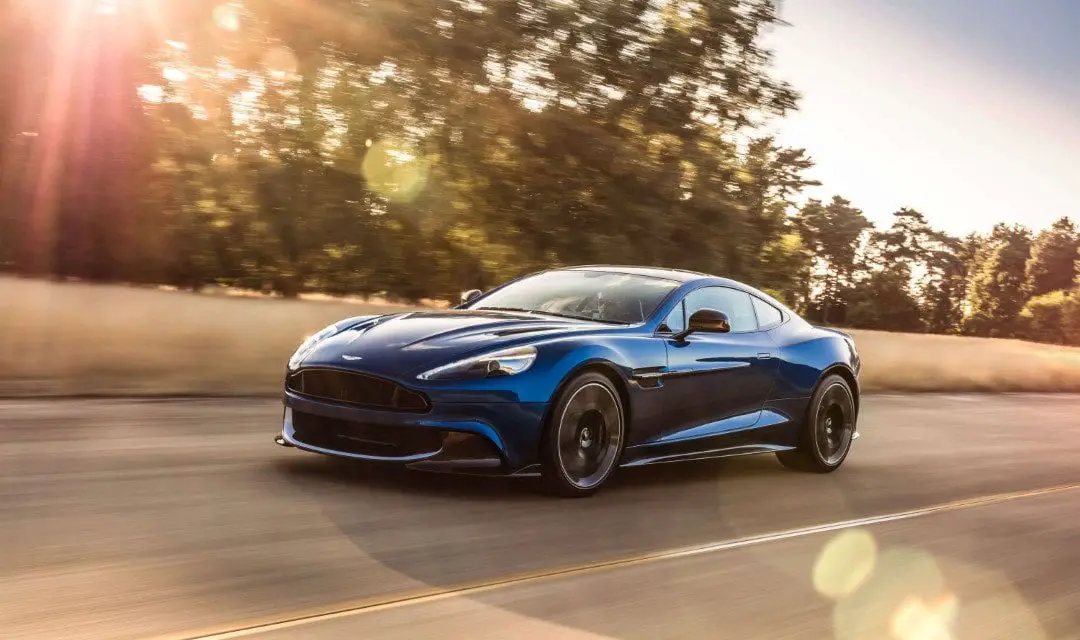 Aston Martin Vanquish S Videos