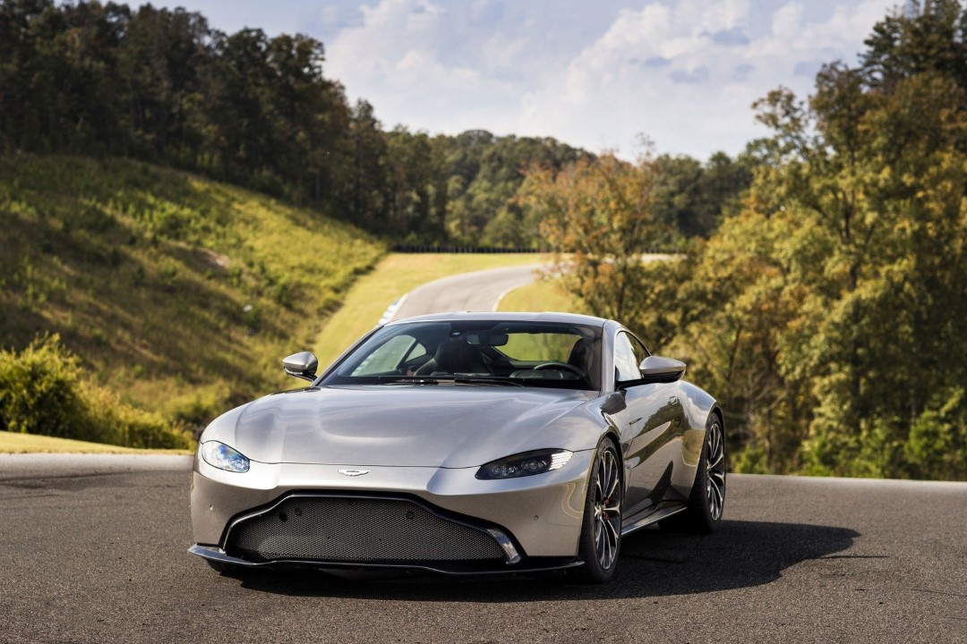 Aston Martin New Vantage