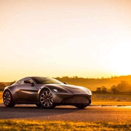 2018 ASTON MARTIN NEW VANTAGE WIKI