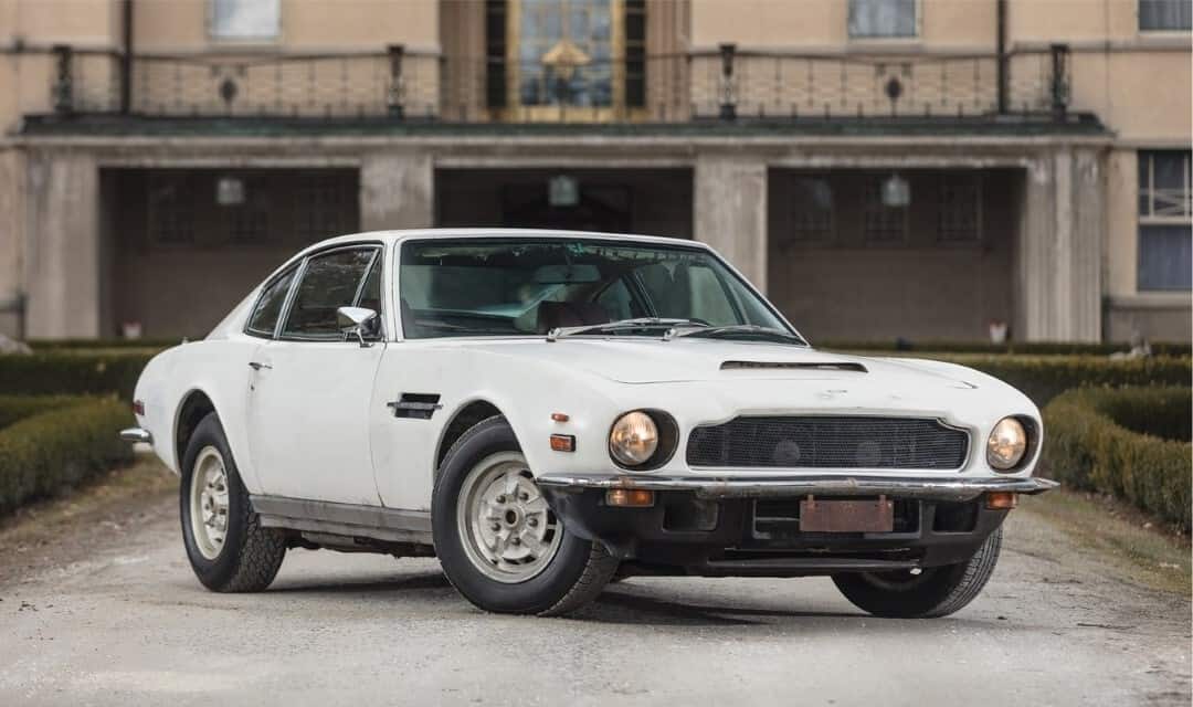 Aston Martin V8