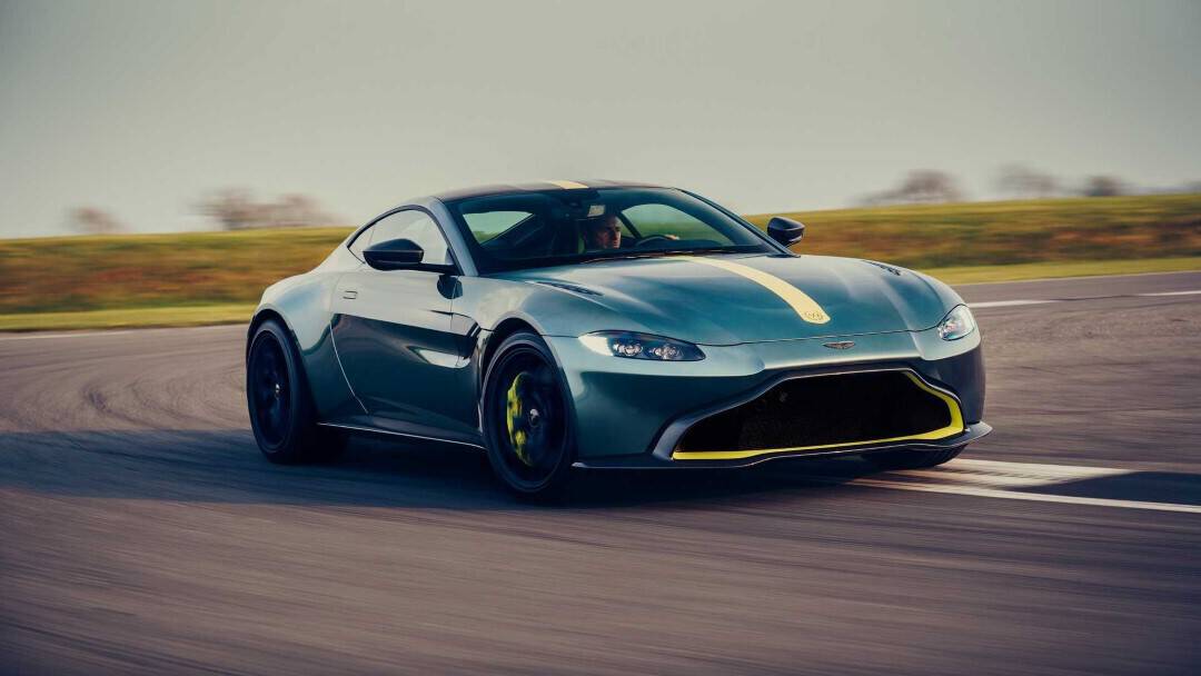 Aston Martin Vantage AMR