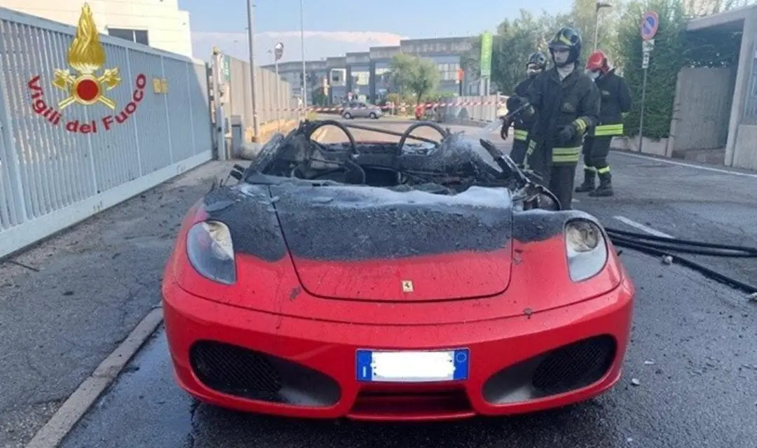 Ferrari F430 Catches Fire Shortly After Leaving Showroom
